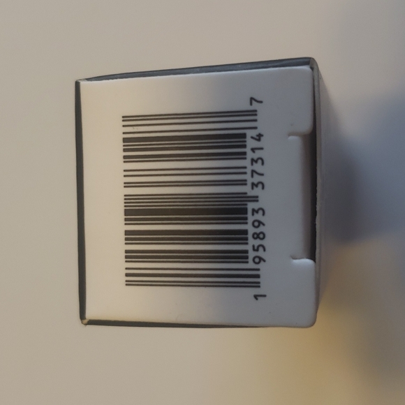 Trust Fund Beauty Better than Therapy Lip Oil - Picture 4 of 4